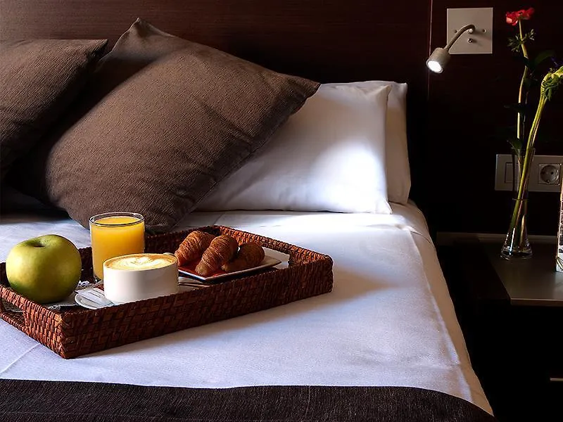 Apartamentos Turisticos Madanis L'Hospitalet de Llobregat Spain