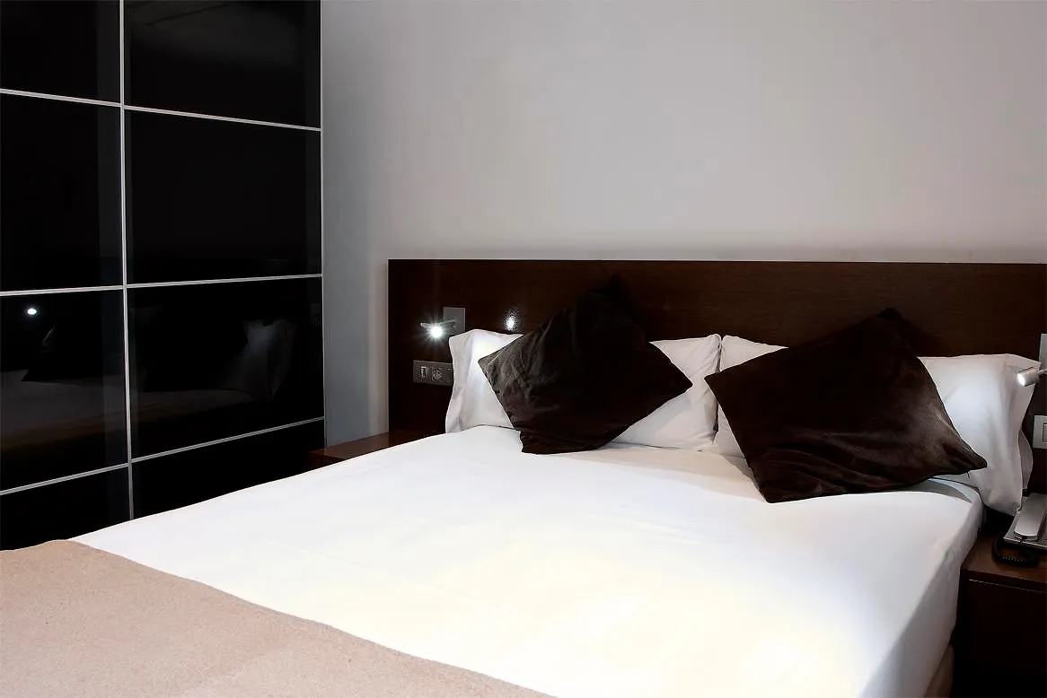 Apartment Apartamentos Turisticos Madanis L'Hospitalet de Llobregat Spain